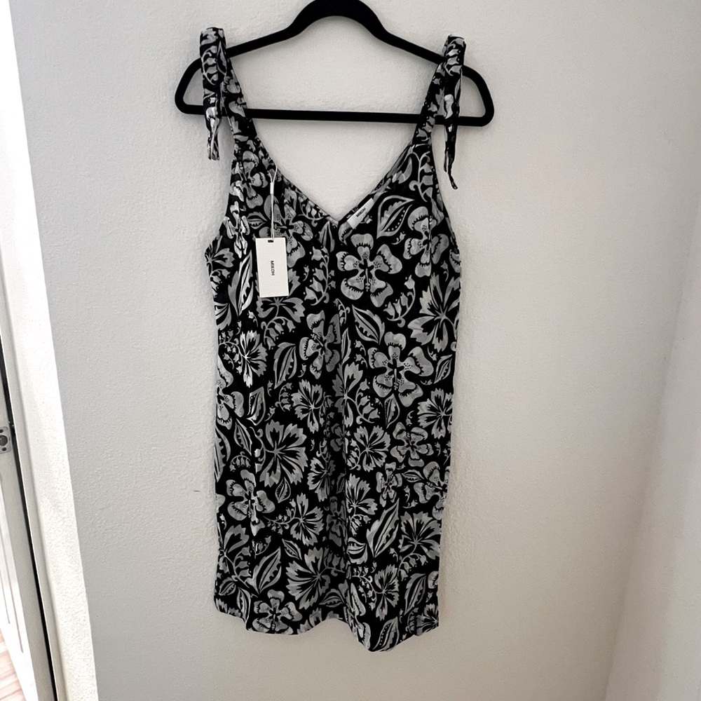 MIKOH Cover Up in Luau Night NWT size L
